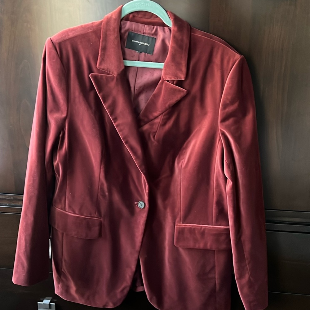 Banana Republic Rust color single breasted blazer 18